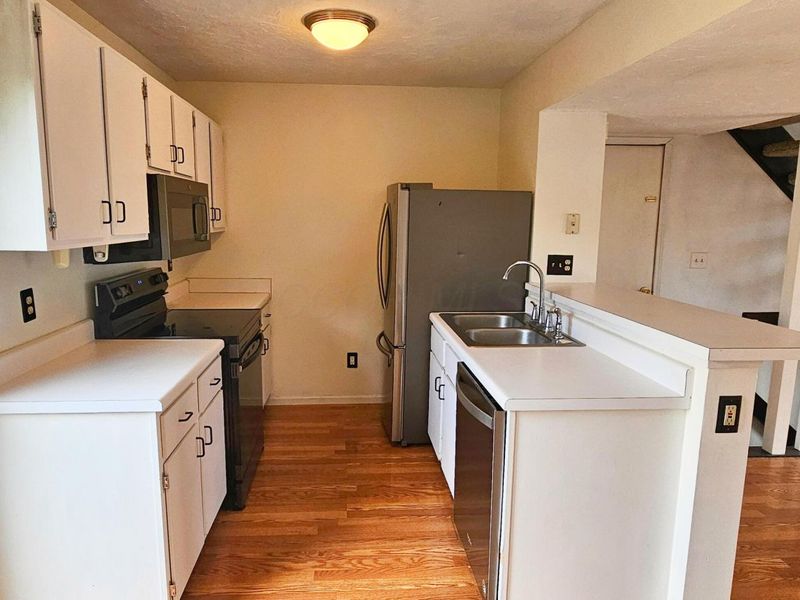 5087 Singleton Drive , Unit 33D, Hilliard, OH 43026 Photo 7