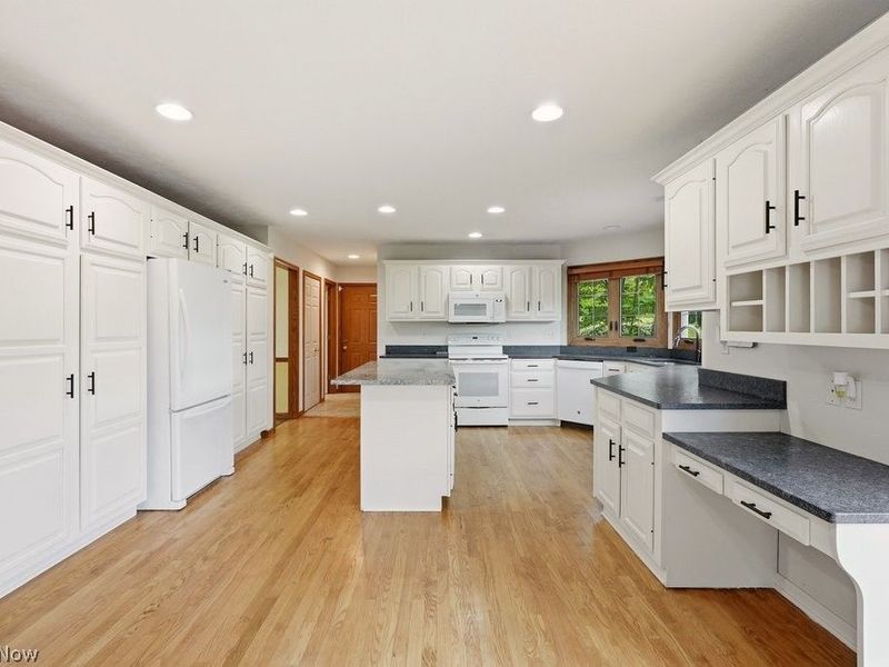 2285 Thoroughbred Drive, Wadsworth, OH 44281 Photo 10