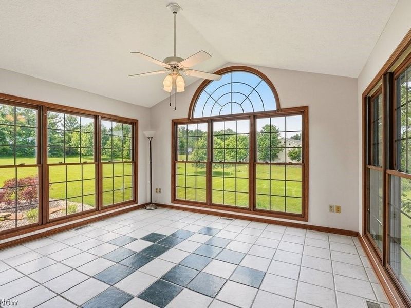 2285 Thoroughbred Drive, Wadsworth, OH 44281 Photo 20