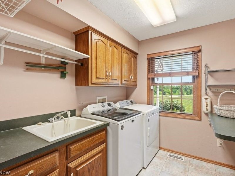 2285 Thoroughbred Drive, Wadsworth, OH 44281 Photo 22