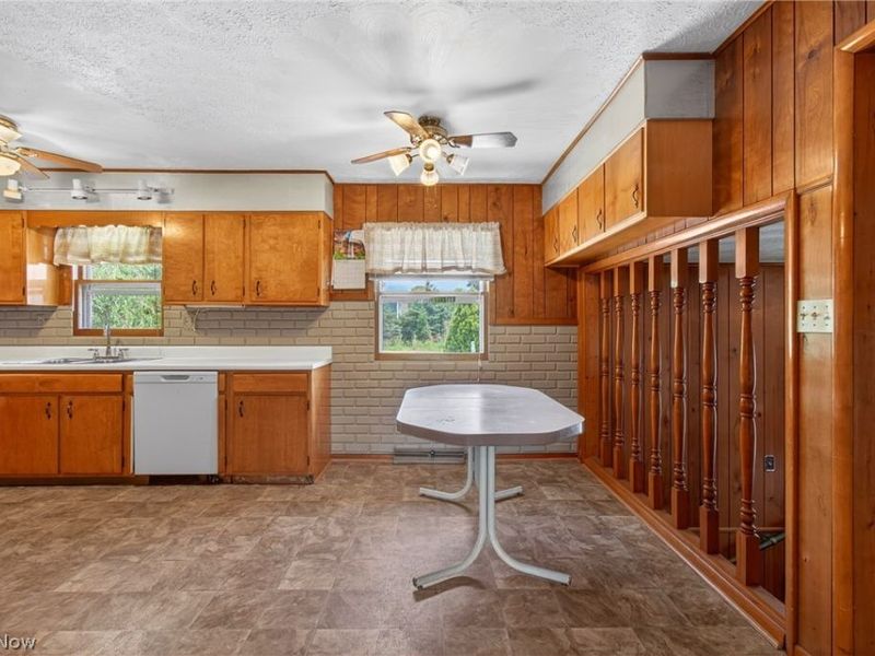 2115 Kenyon Avenue NW, Massillon, OH 44647 Photo 6