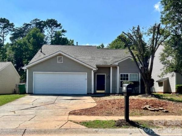 821 Lakehill Road, Charlotte, NC 28214