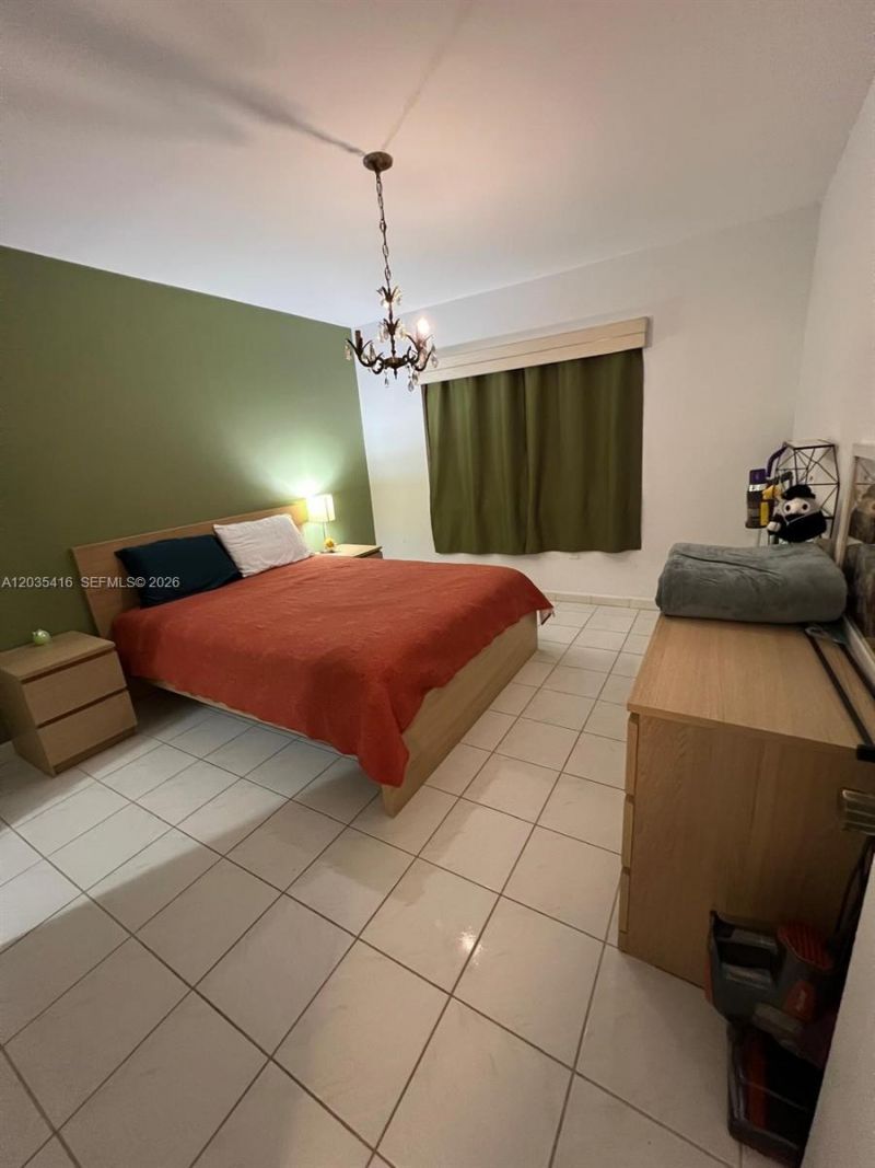 13101 Memorial Hwy 201 Hwy, Unit 201, North Miami, FL 33161 Photo