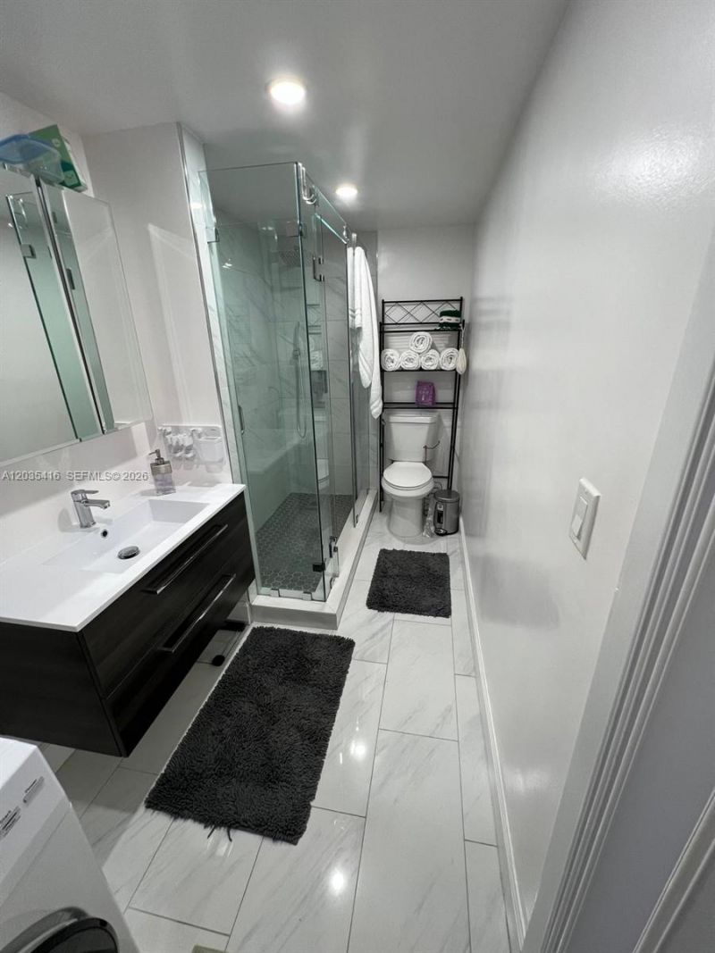 13101 Memorial Hwy 201 Hwy, Unit 201, North Miami, FL 33161 Photo