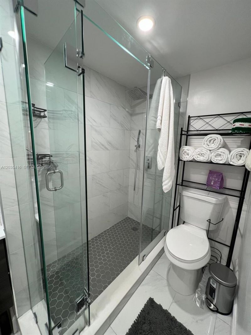 13101 Memorial Hwy 201 Hwy, Unit 201, North Miami, FL 33161 Photo