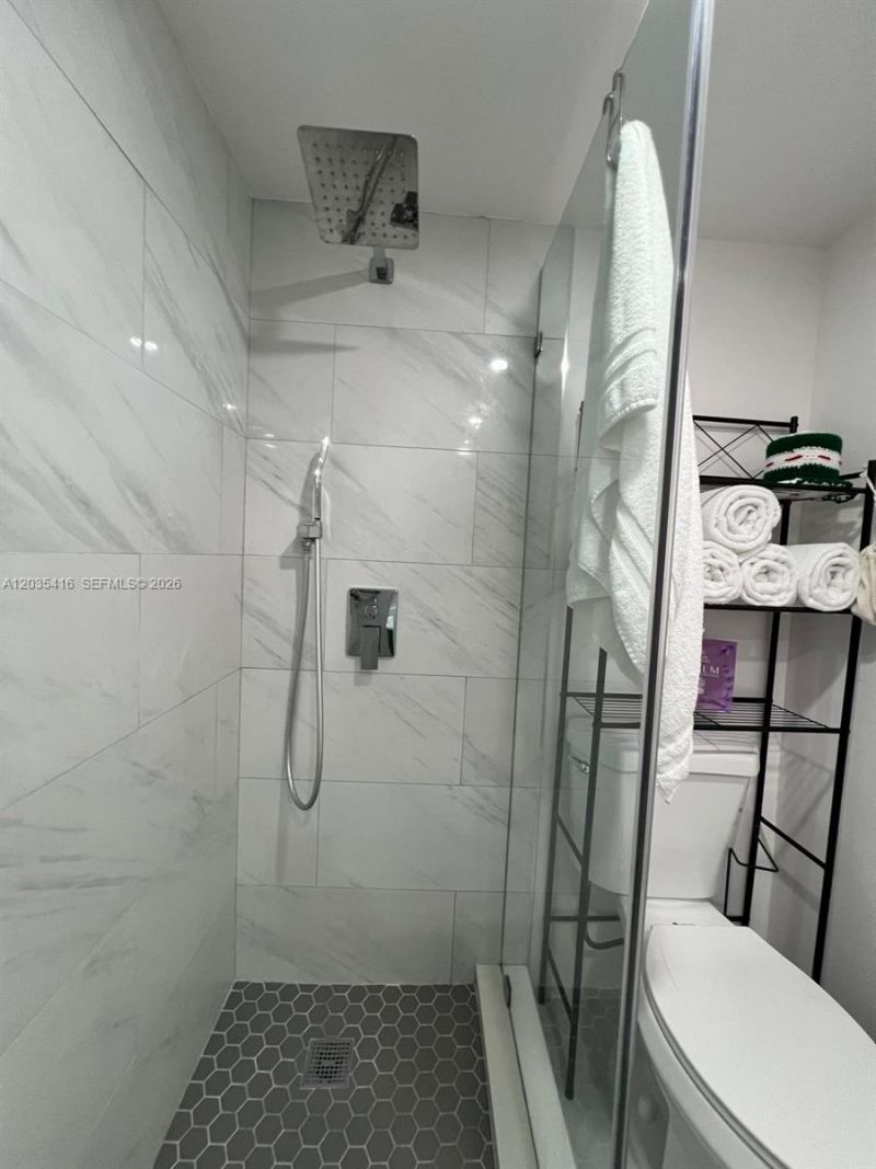 13101 Memorial Hwy 201 Hwy, Unit 201, North Miami, FL 33161 Photo