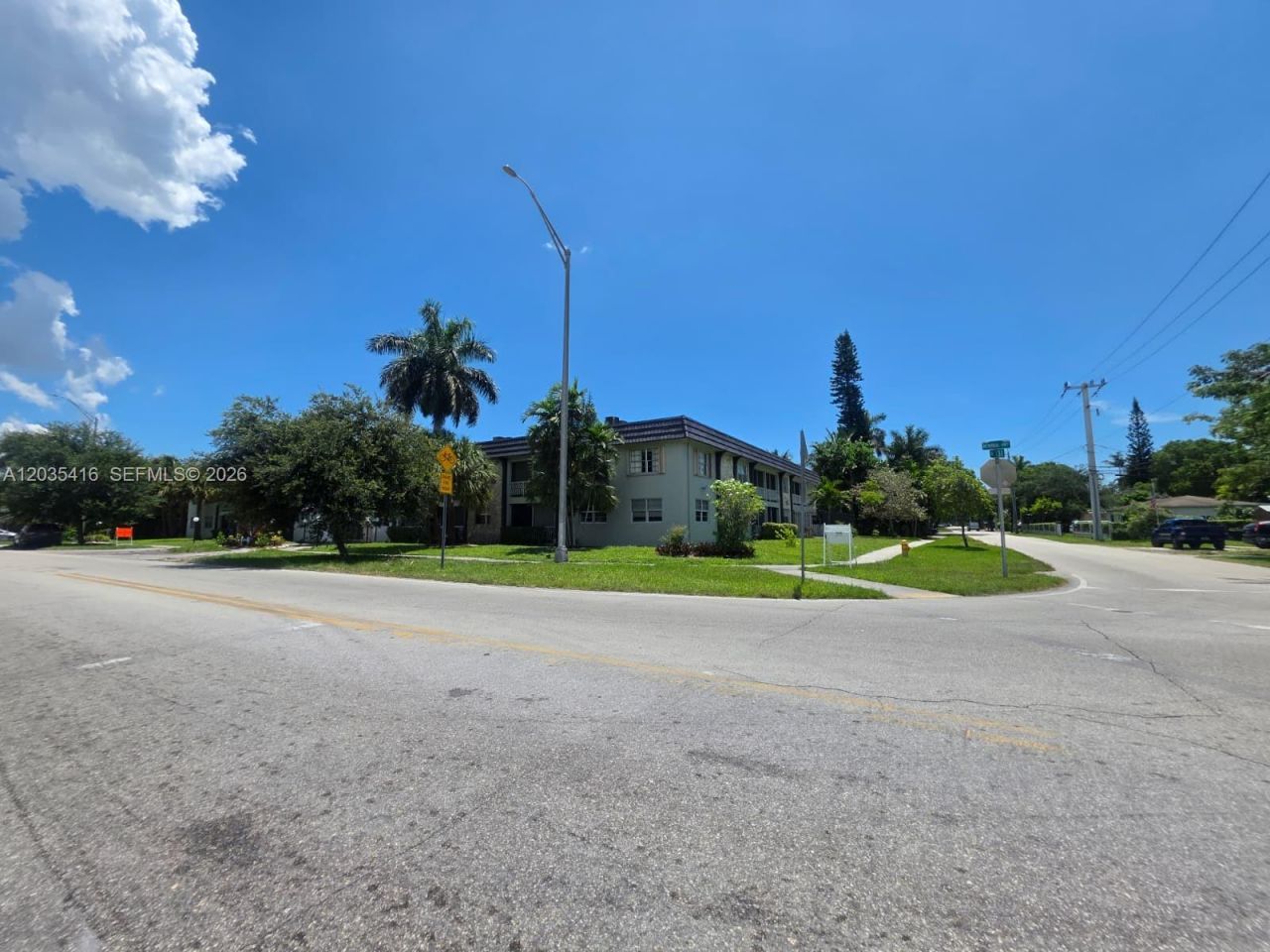 13101 Memorial Hwy 201 Hwy, Unit 201, North Miami, FL 33161 Photo