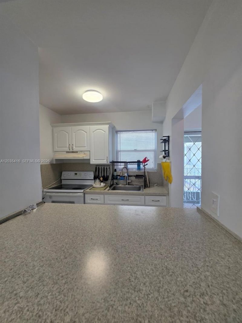 13101 Memorial Hwy 201 Hwy, Unit 201, North Miami, FL 33161 Photo