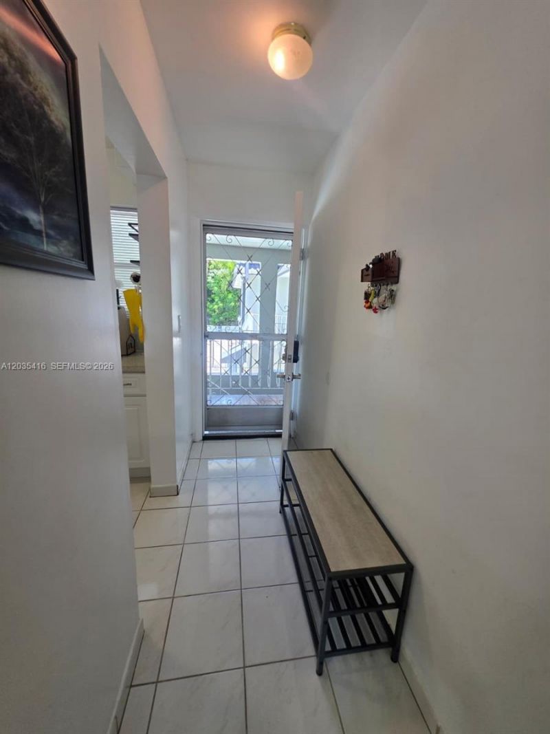 13101 Memorial Hwy 201 Hwy, Unit 201, North Miami, FL 33161 Photo