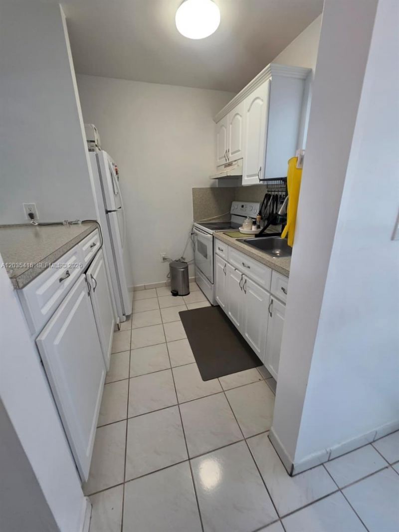 13101 Memorial Hwy 201 Hwy, Unit 201, North Miami, FL 33161 Photo