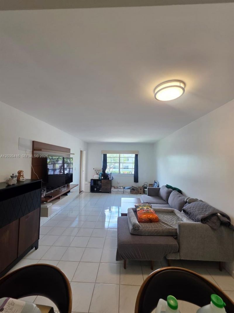 13101 Memorial Hwy 201 Hwy, Unit 201, North Miami, FL 33161 Photo