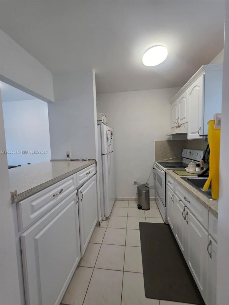 13101 Memorial Hwy 201 Hwy, Unit 201, North Miami, FL 33161 Photo