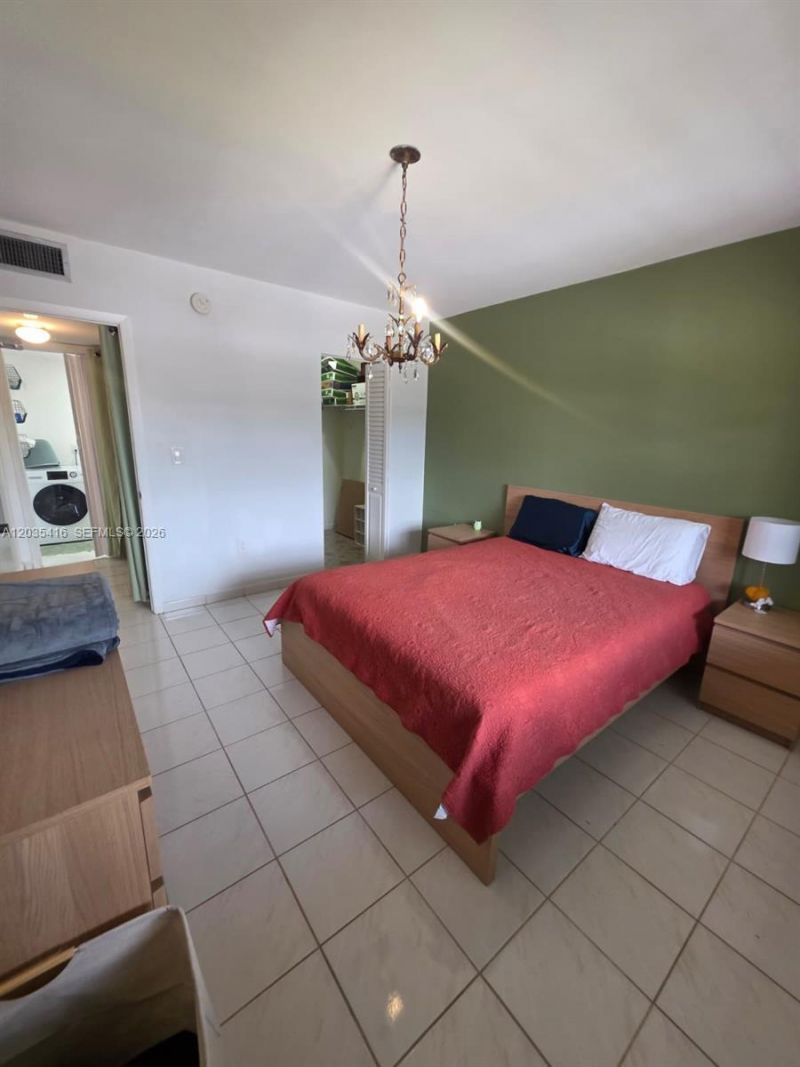 13101 Memorial Hwy 201 Hwy, Unit 201, North Miami, FL 33161 Photo