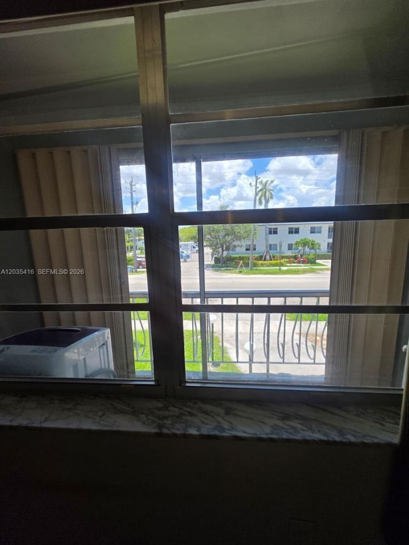 13101 Memorial Hwy 201 Hwy, Unit 201, North Miami, FL 33161 Photo