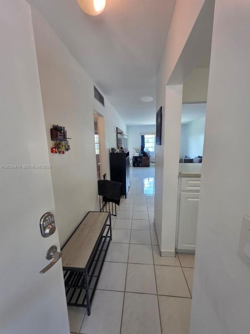 13101 Memorial Hwy 201 Hwy, Unit 201, North Miami, FL 33161 Photo