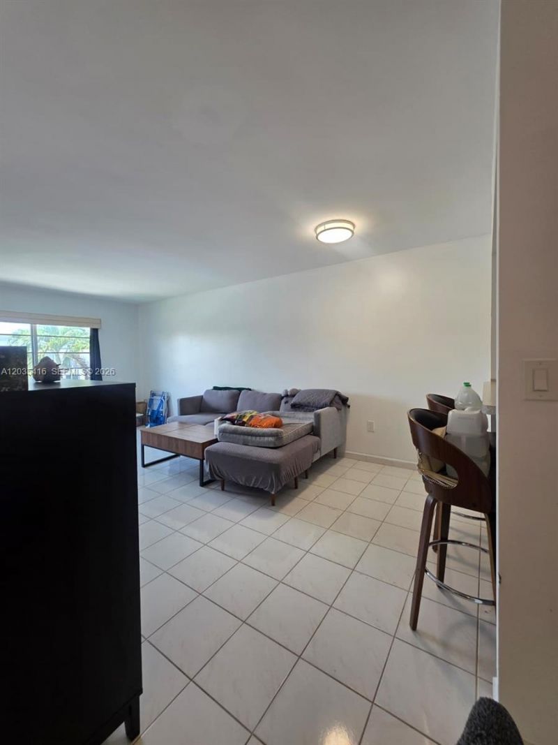 13101 Memorial Hwy 201 Hwy, Unit 201, North Miami, FL 33161 Photo