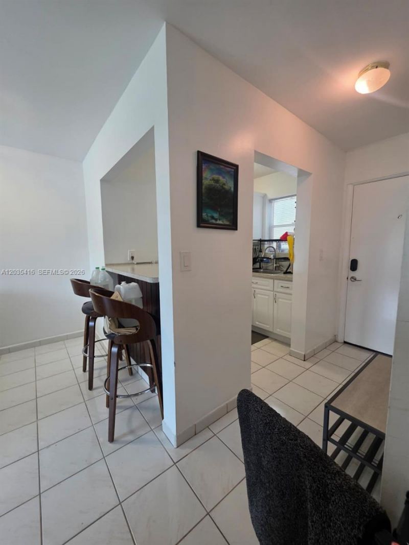 13101 Memorial Hwy 201 Hwy, Unit 201, North Miami, FL 33161 Photo