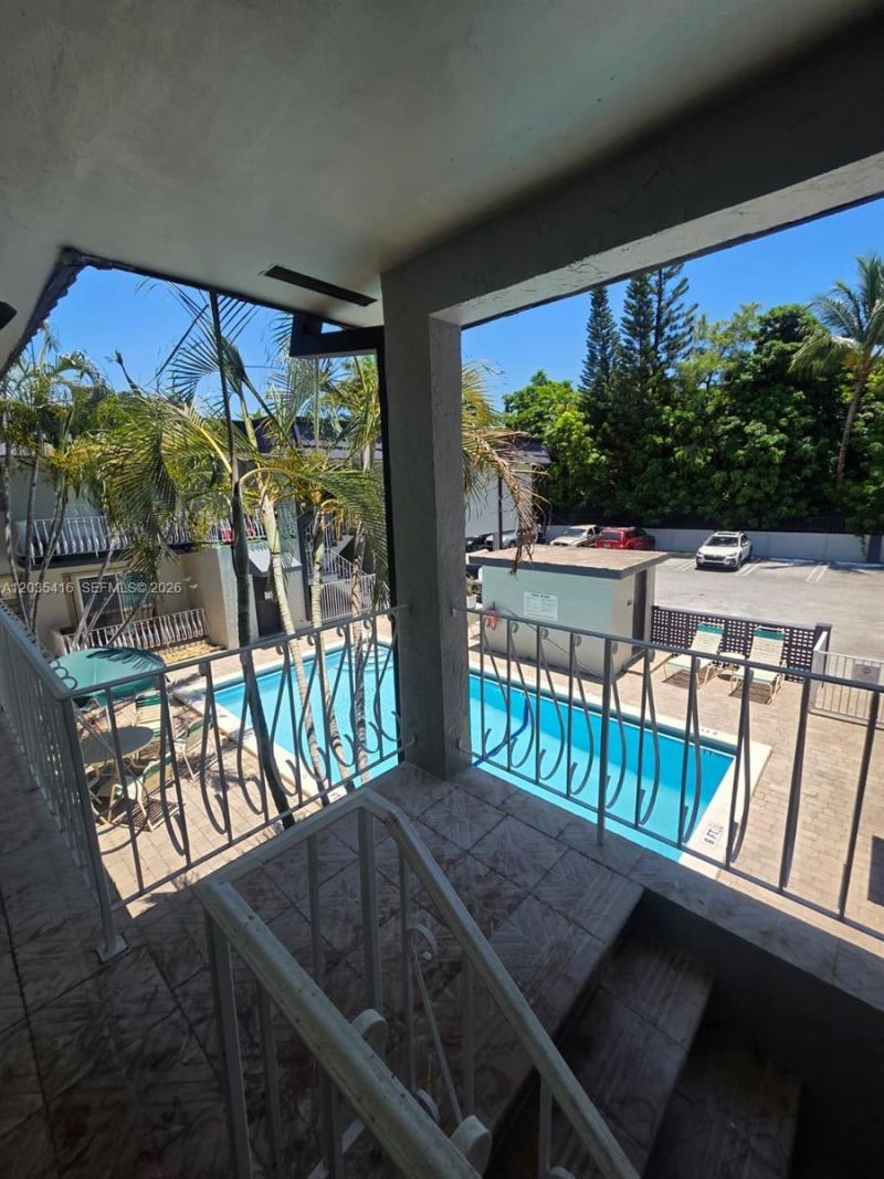 13101 Memorial Hwy 201 Hwy, Unit 201, North Miami, FL 33161 Photo