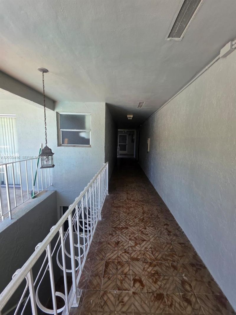 13101 Memorial Hwy 201 Hwy, Unit 201, North Miami, FL 33161 Photo