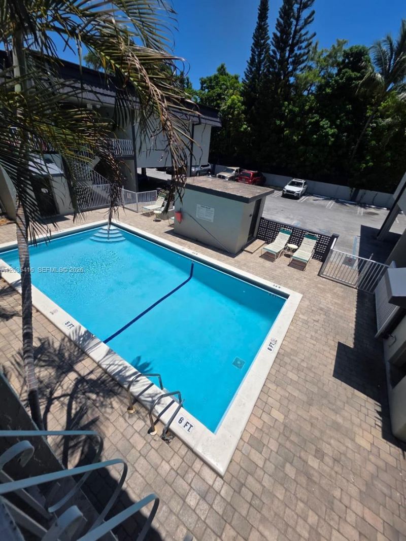 13101 Memorial Hwy 201 Hwy, Unit 201, North Miami, FL 33161 Photo