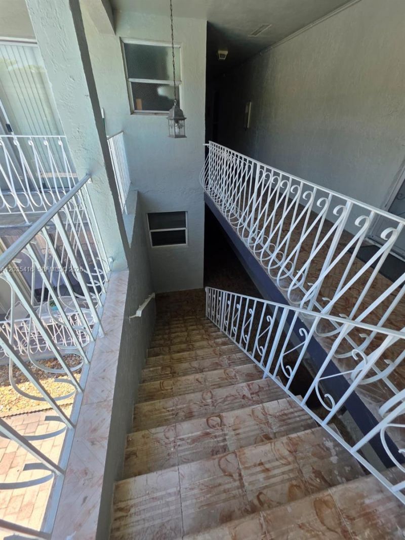 13101 Memorial Hwy 201 Hwy, Unit 201, North Miami, FL 33161 Photo