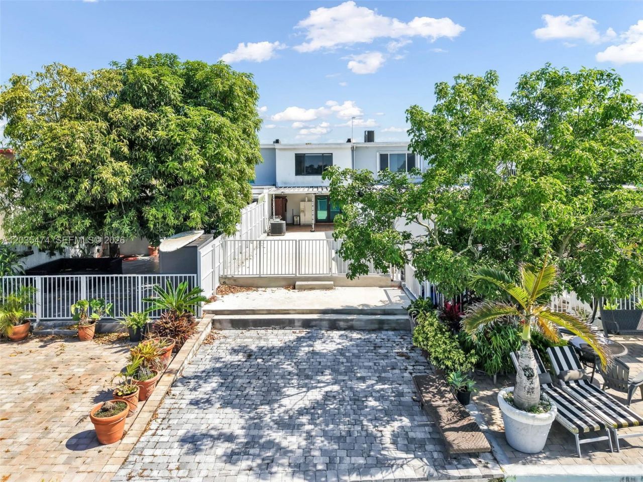1647 W 72nd St, Hialeah, FL 33014 Photo