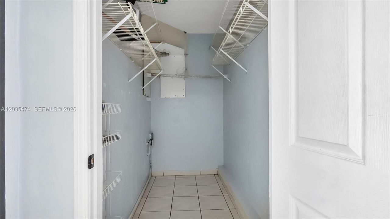 1647 W 72nd St, Hialeah, FL 33014 Photo