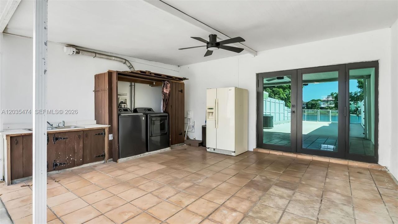 1647 W 72nd St, Hialeah, FL 33014 Photo