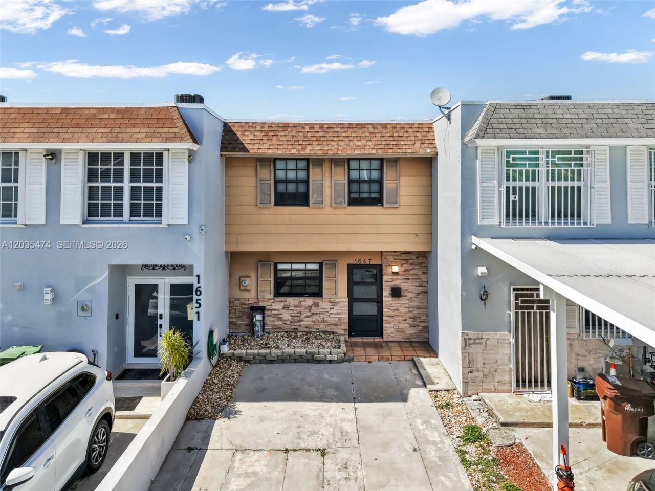 1647 W 72nd St, Hialeah, FL 33014 Photo