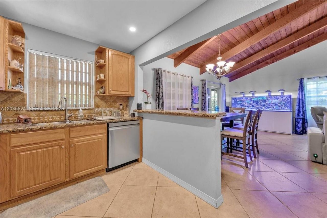 2155 Nova Village Dr, Davie, FL 33317 Photo