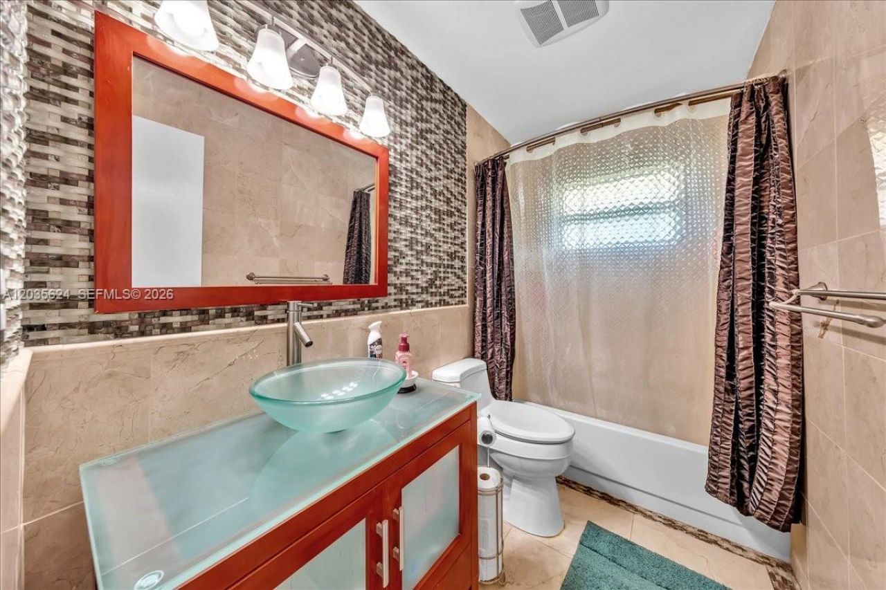 2155 Nova Village Dr, Davie, FL 33317 Photo