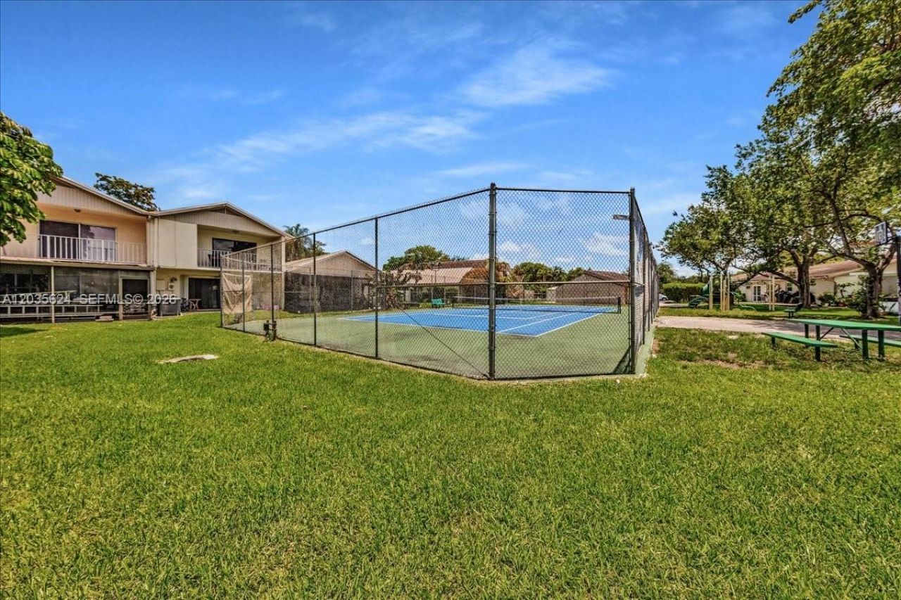 2155 Nova Village Dr, Davie, FL 33317 Photo