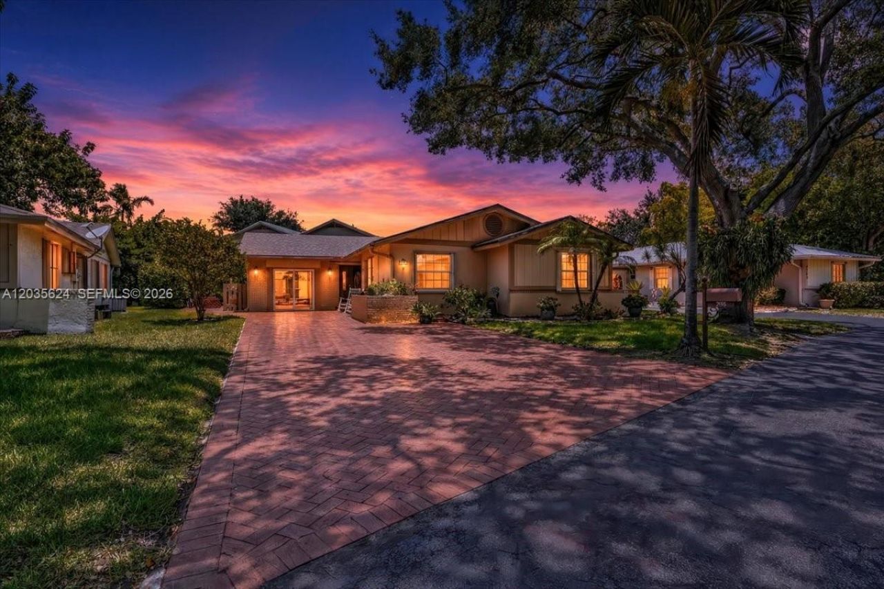 2155 Nova Village Dr, Davie, FL 33317 Photo