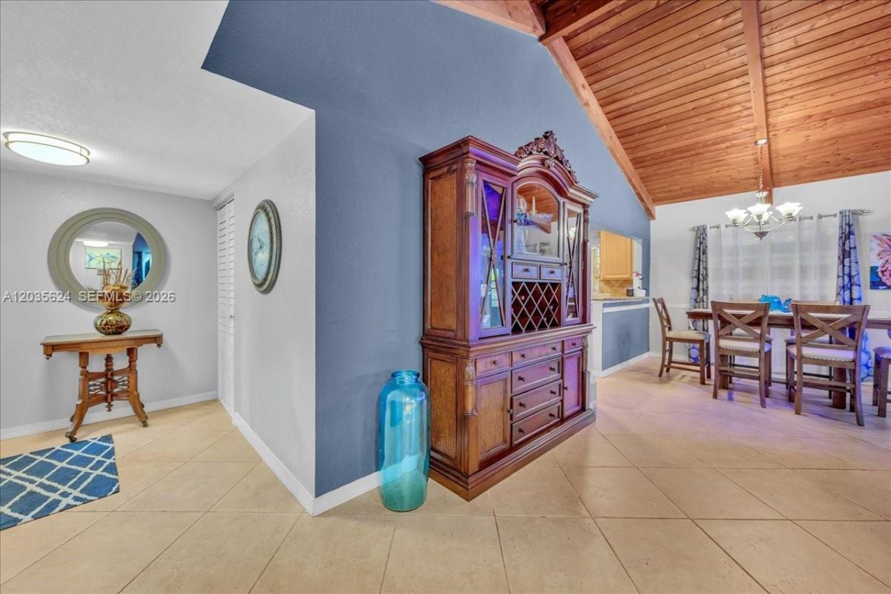 2155 Nova Village Dr, Davie, FL 33317 Photo