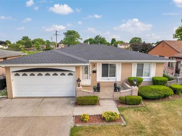 13612 Canterbury Drive, Sterling Heights, MI 48312