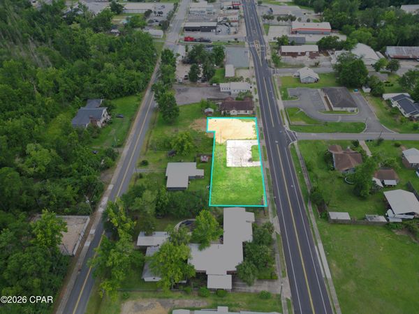 17475 N Main Street , Blountstown, FL 32424