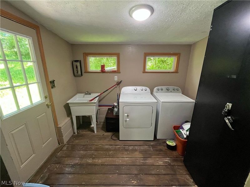 34370 Edgewater Park Road , Piedmont, OH 43983 Photo 22