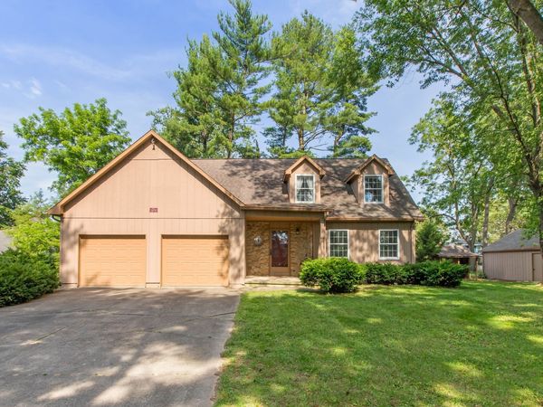 1221 S Poplar Street, Seymour, IN 47274