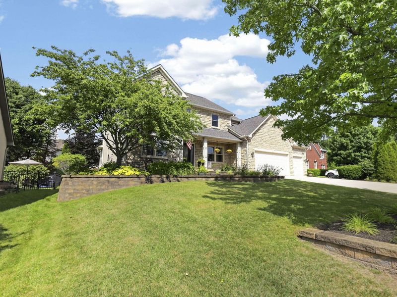 5887 Highland Hills Drive, Westerville, OH 43082 Photo 4
