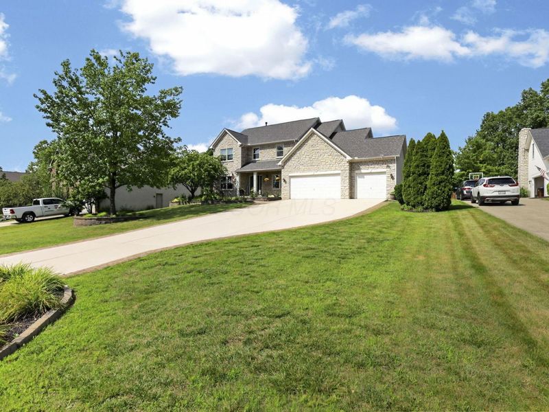 5887 Highland Hills Drive, Westerville, OH 43082 Photo 6