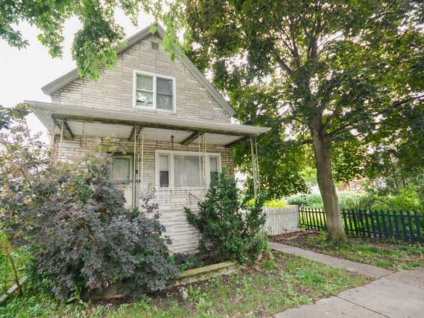 4206 W Henderson Street , Chicago, IL 60641