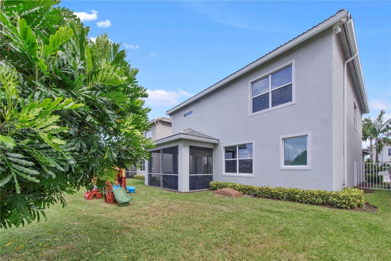 4534 Greenway Dr , Hollywood, FL 33021 Photo