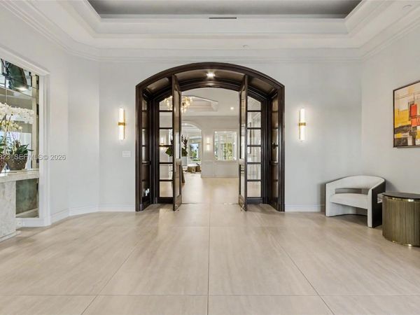 3801 NE 207th St , Unit TH6, Aventura, FL 33180