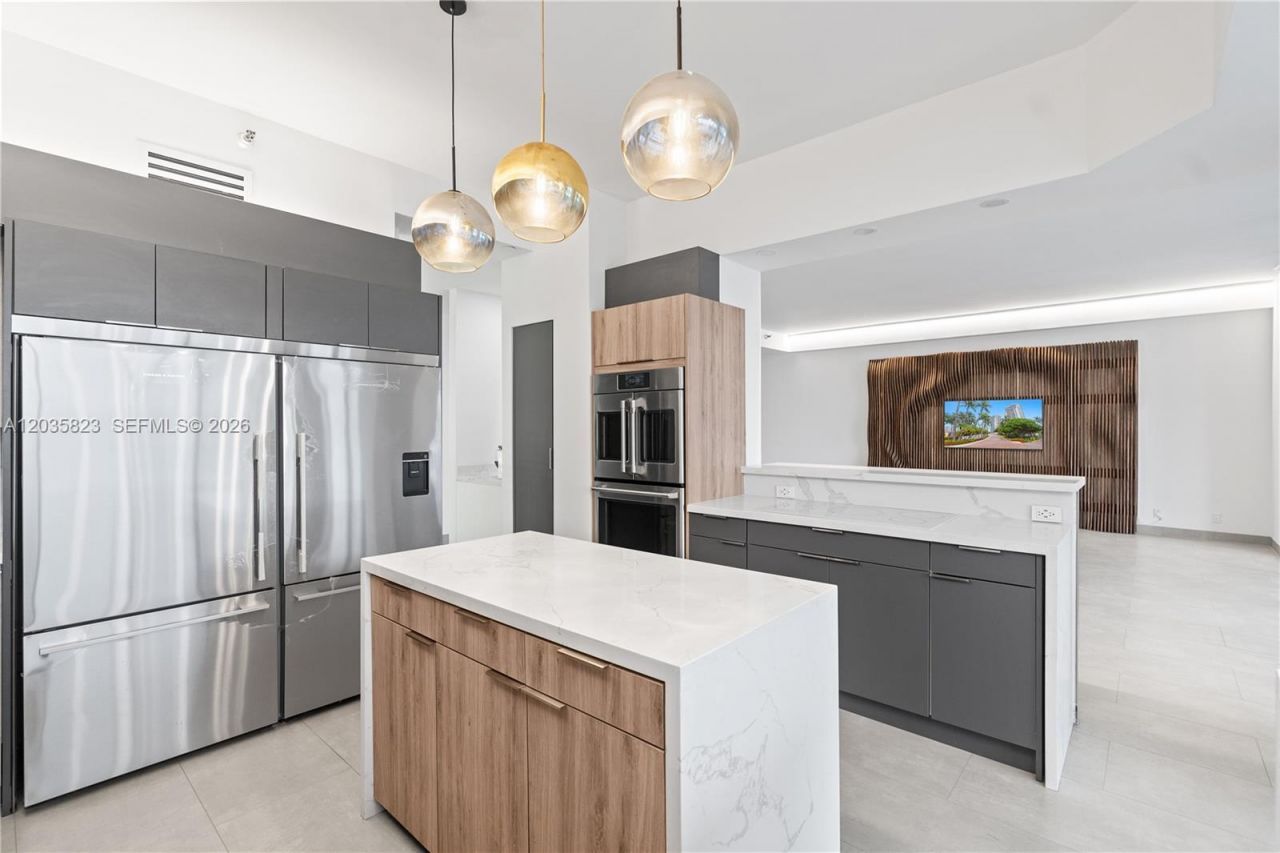 3801 NE 207th St, Unit TH6, Aventura, FL 33180 Photo