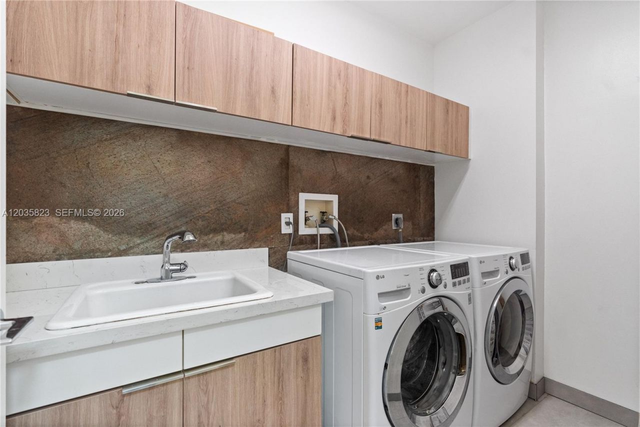 3801 NE 207th St, Unit TH6, Aventura, FL 33180 Photo