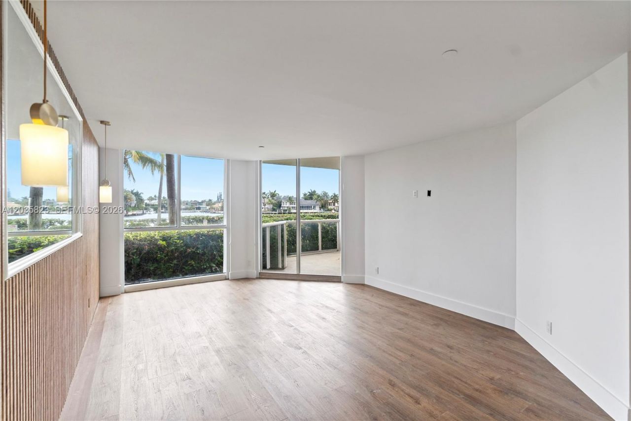 3801 NE 207th St, Unit TH6, Aventura, FL 33180 Photo