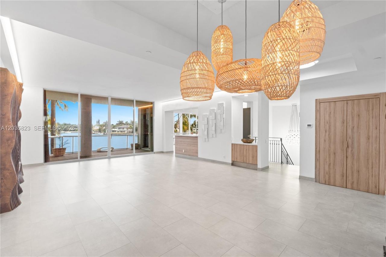 3801 NE 207th St, Unit TH6, Aventura, FL 33180 Photo