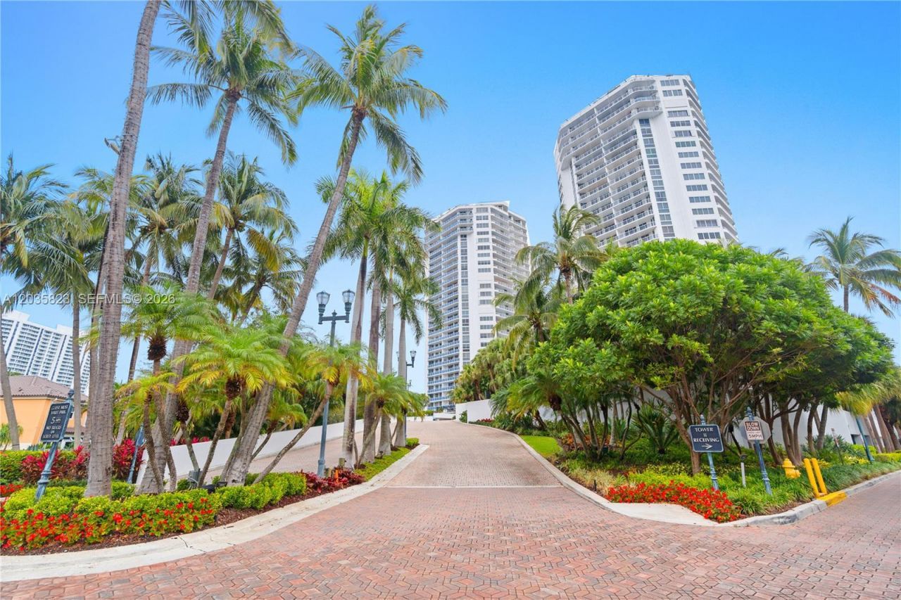 3801 NE 207th St, Unit TH6, Aventura, FL 33180 Photo