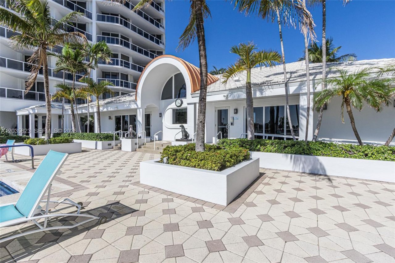 3801 NE 207th St, Unit TH6, Aventura, FL 33180 Photo