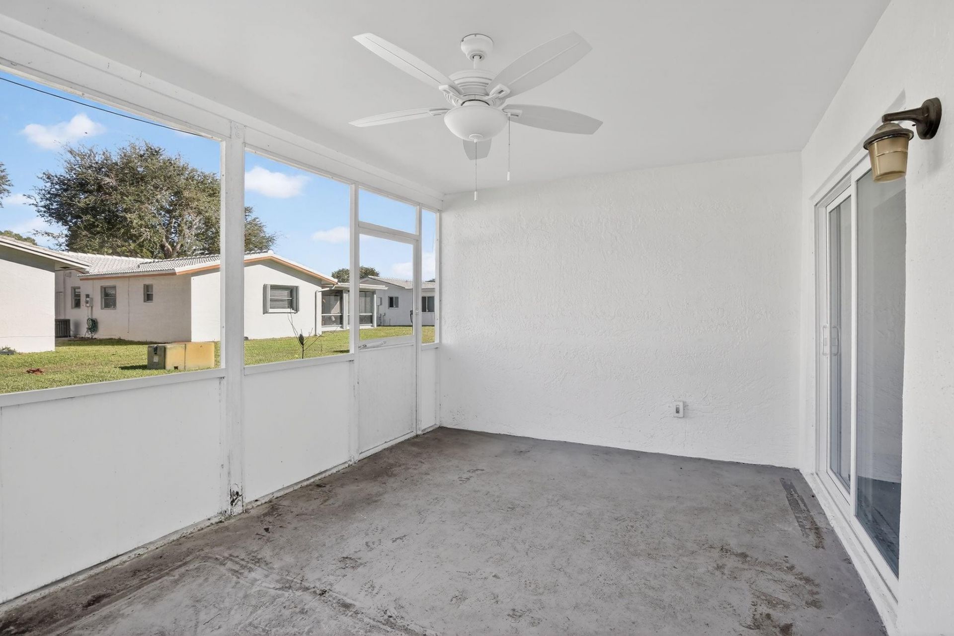 8845 NW 14th Street, Plantation, FL 33322 Photo